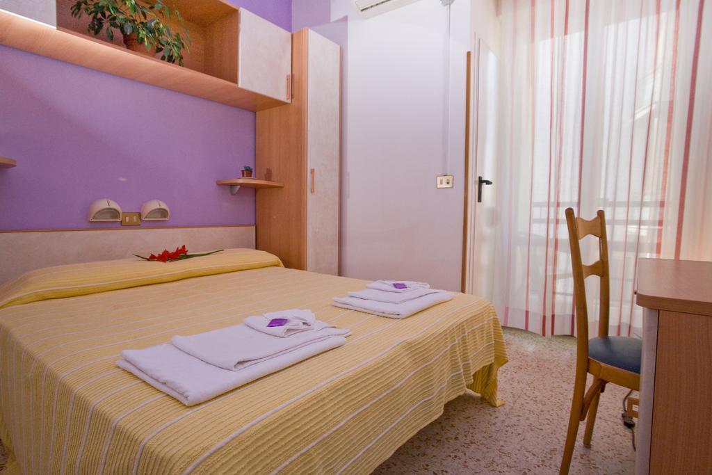 Hotel Moja Cesenatico Kamer foto